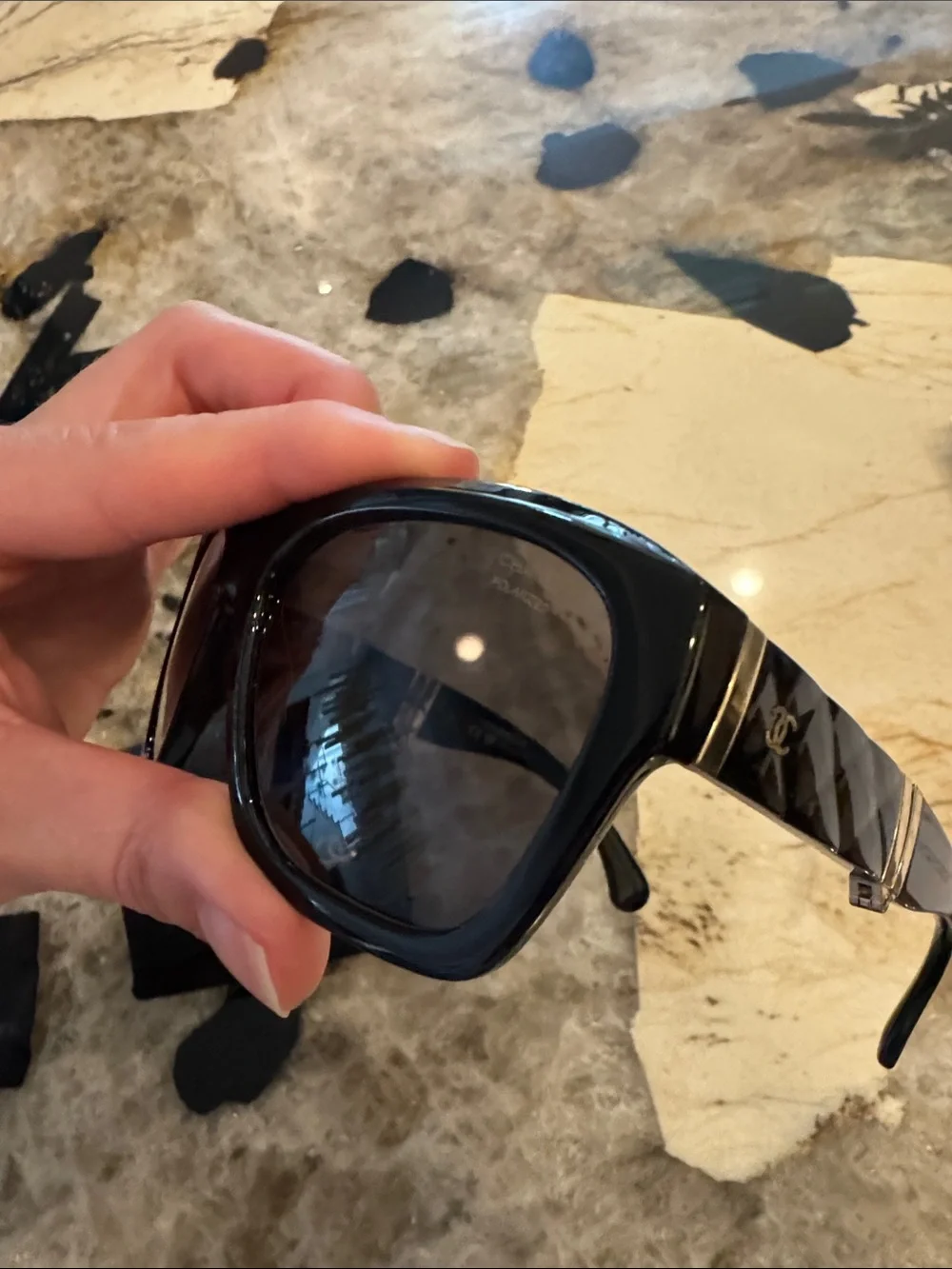 CHANEL Black foldable Sunglasses with CC Logo